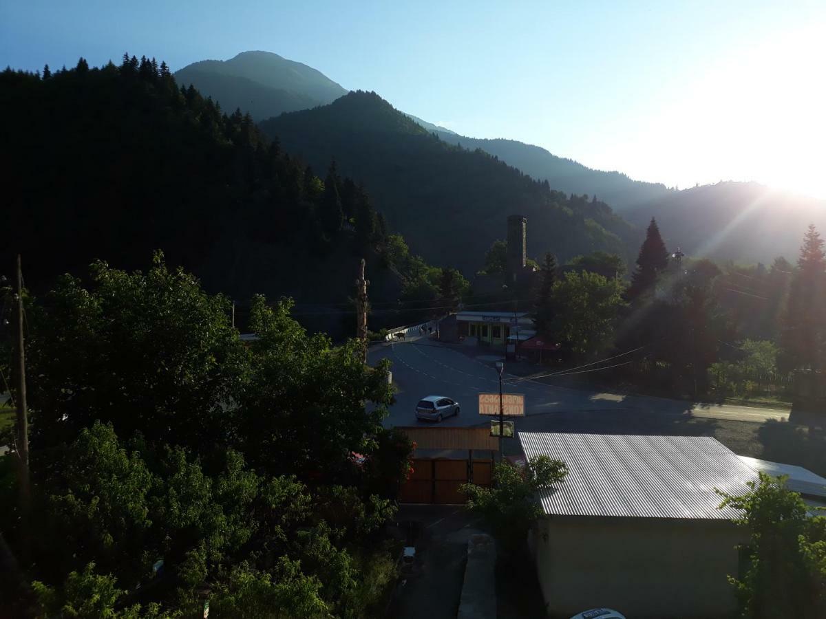 Lentekhi Guest House Konstanta Buitenkant foto
